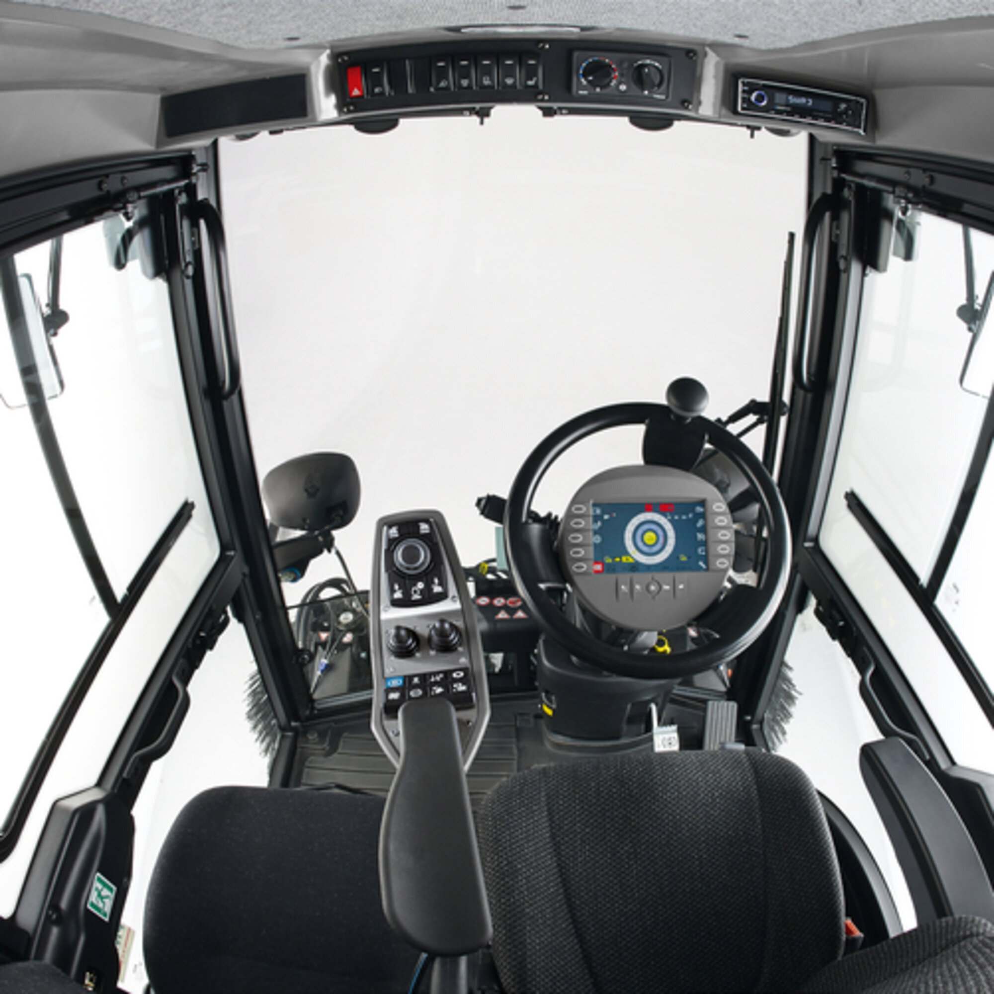 MC 130 municipal sweeping cockpit det 1 CI15502x502