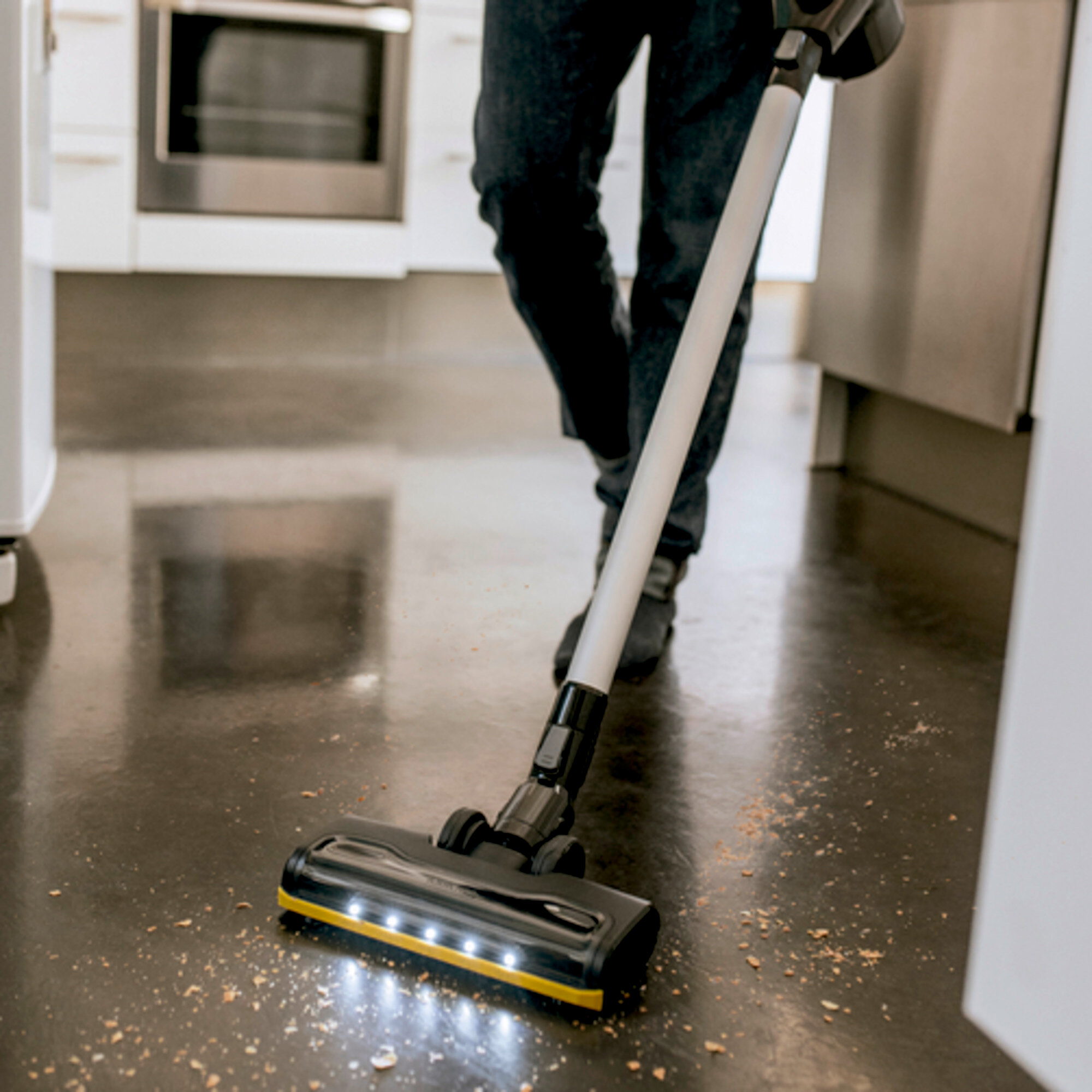 VC 6 Cordless Premium kitchen hard floor app 01 CI20502x502